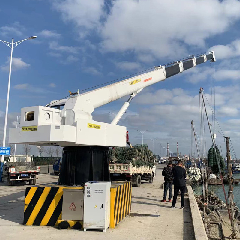 湖南湘潭甲板起重機(jī)